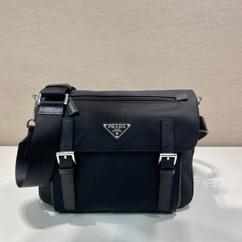 Pra*a waist chest packs